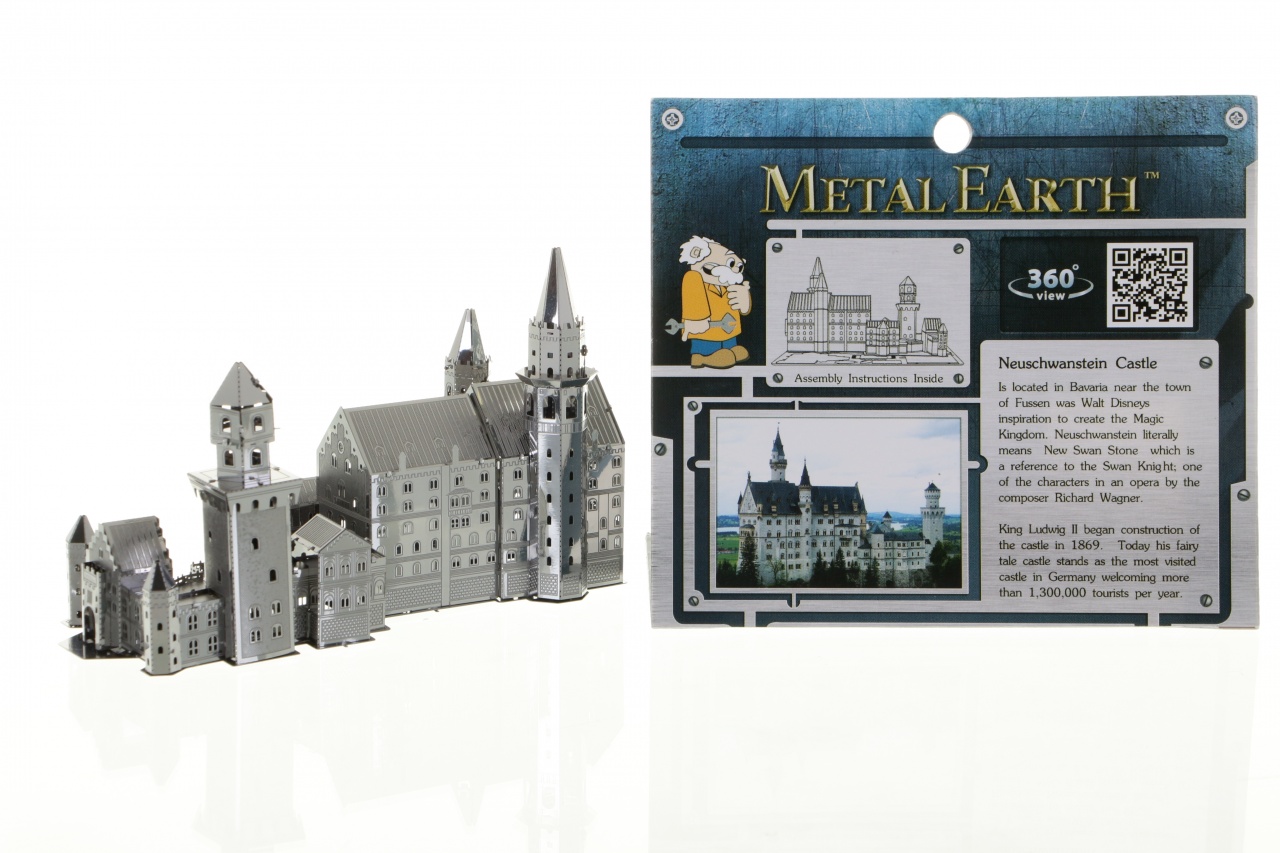 Сборная металлическая модель METALWORKS MMS018 Замок Нойшванштайн