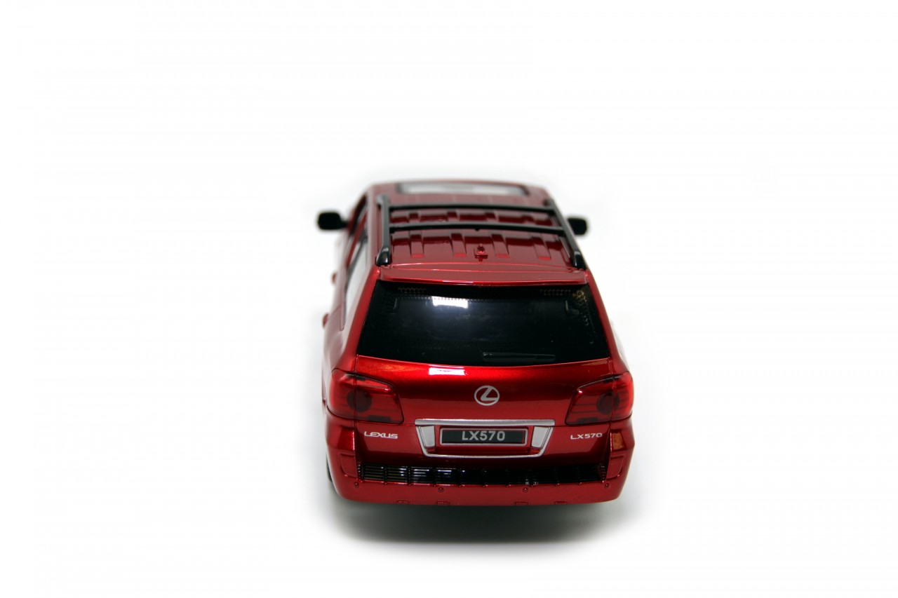 Машина на ру BALBI HQ20130 Lexus LX 570 1:24 красный